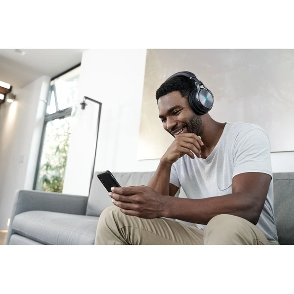 Corsair Virtuoso RGB Wireless XT, Gaming-Headset – Bild 16